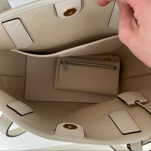 NWT Michael Kors Jane Pebble Leather Large Tote And Wallet Optic White - Picture 10 of 11